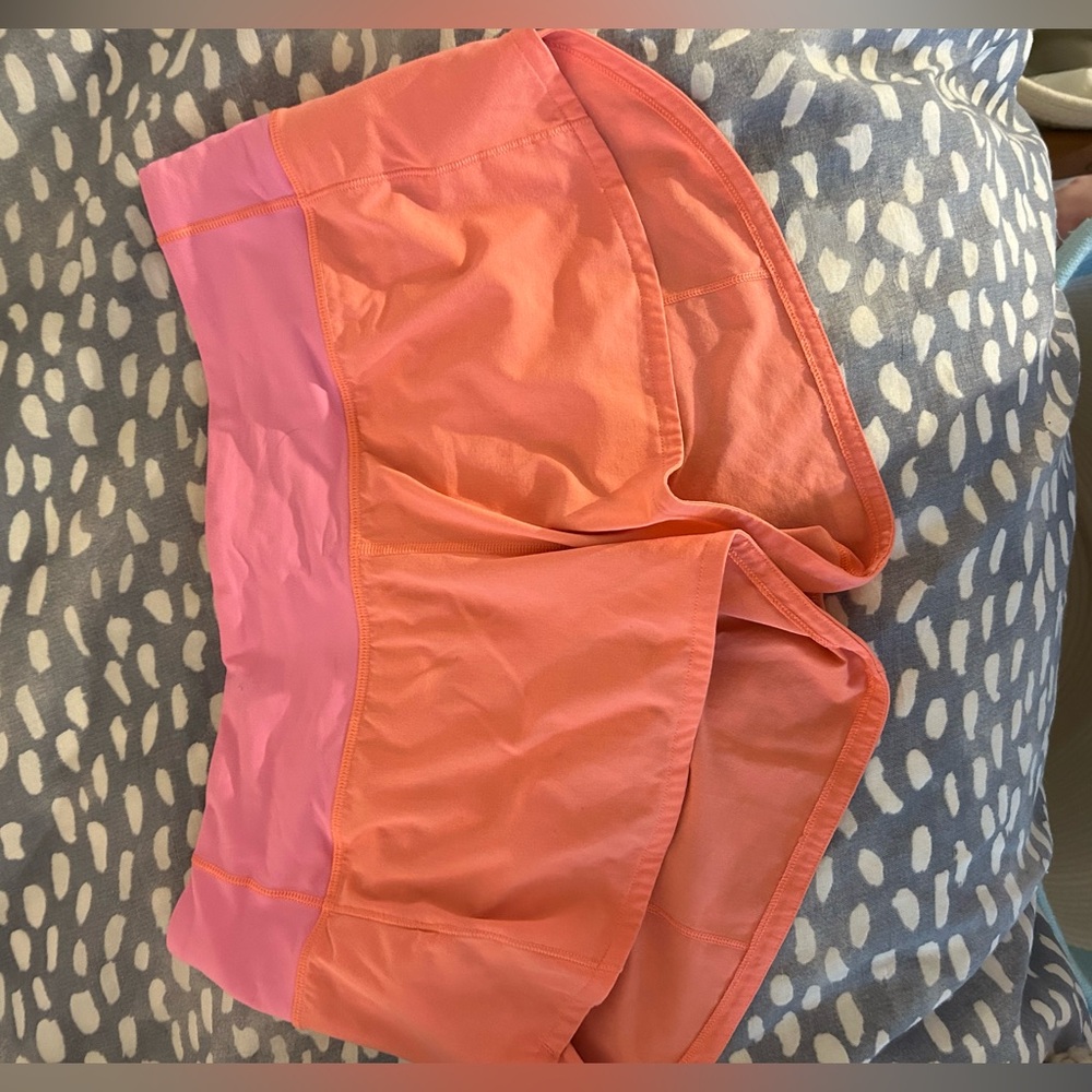 Lululemon hotty hot shorts in orange size 6